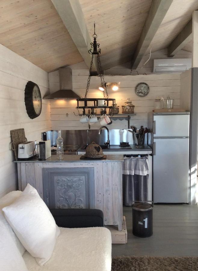 Chalet De Charme Aniane Esterno foto